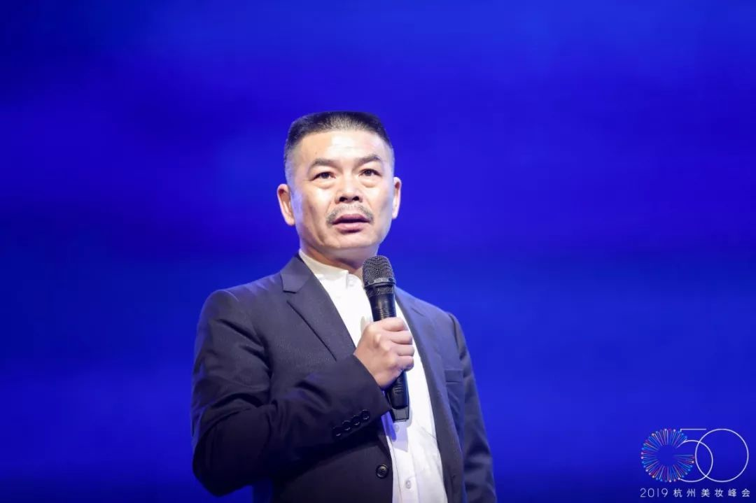 15731135264077337X1A.png blob.png