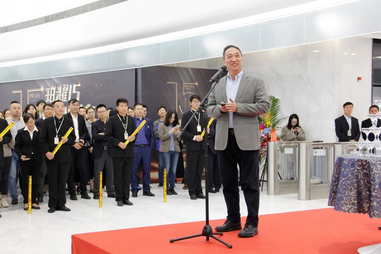 15489141693320735GJx.png blob.png