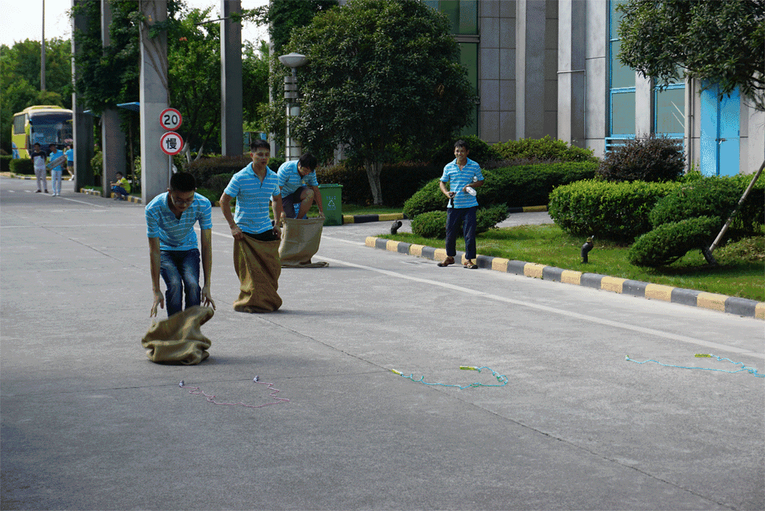 1501489738948568VW39.gif 10.gif