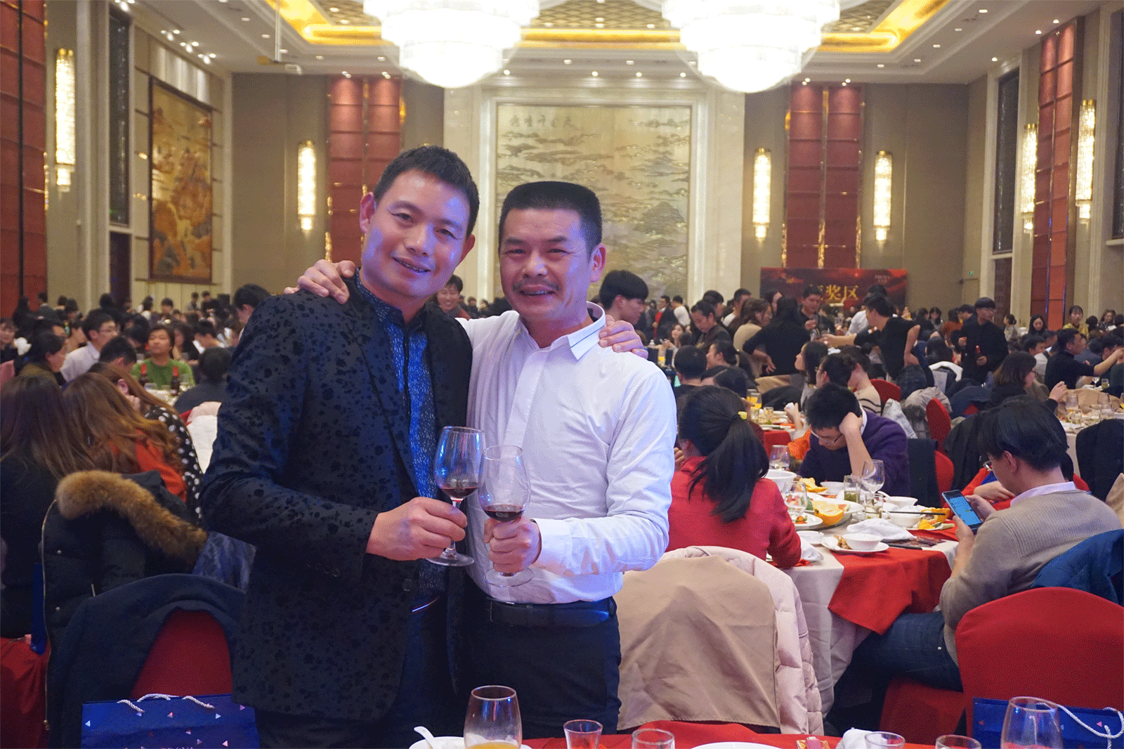 14844695431083041P10.gif 最好的老板们.gif